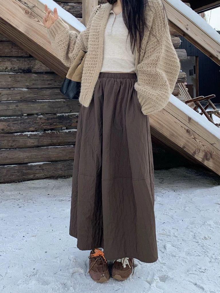 Retro Quilted French-Inspired Midi Skirt: Slim-Fit, Versatile Women’s Fashion 2025