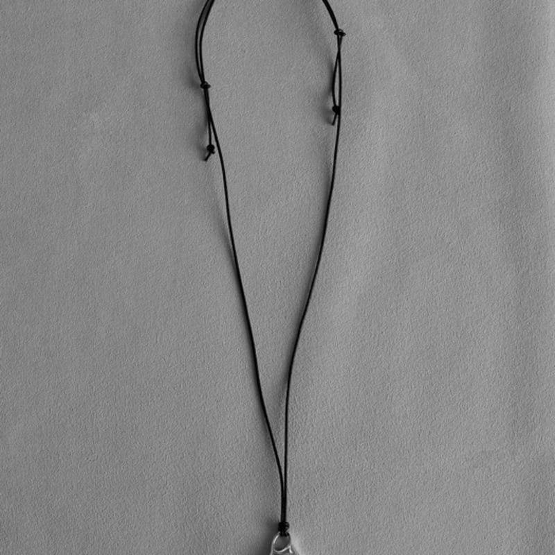 Turntable Shell Tie Necklace (L, 3 Colors)