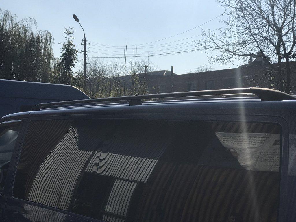 Takreling sort kort base, plastben for Volkswagen T5 Caravelle 2004-2010