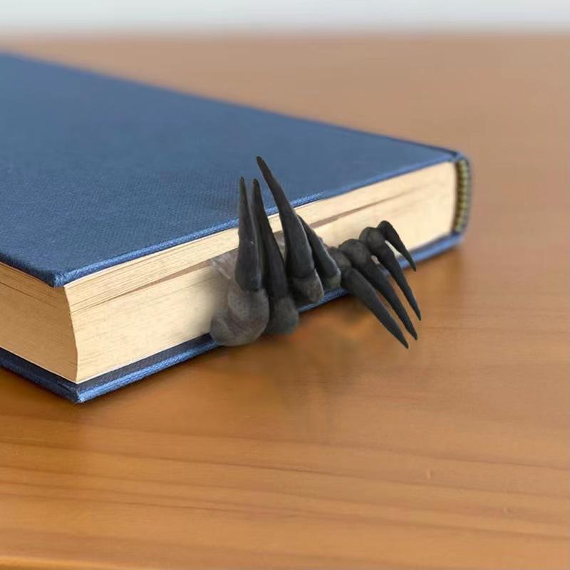 Thriller Demon Hand Halloween Horror Demon Hand Bookmark Devil Paw Resin Crafts Desktop Decoration Bookmark Ornament
