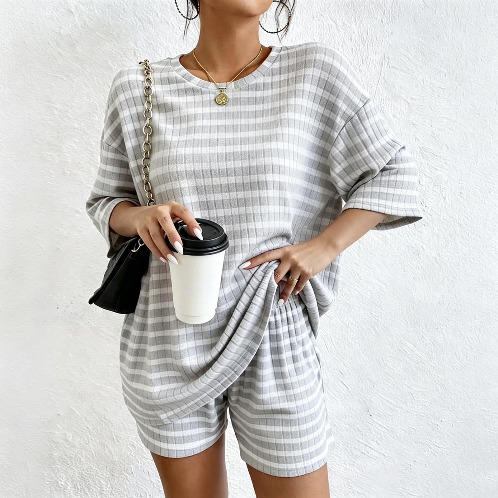 

Casual Two Piece Set Women Short Sleeve Striped Top and Loose Fit Shorts Lounge Wear Summer Sleepwear Set S
