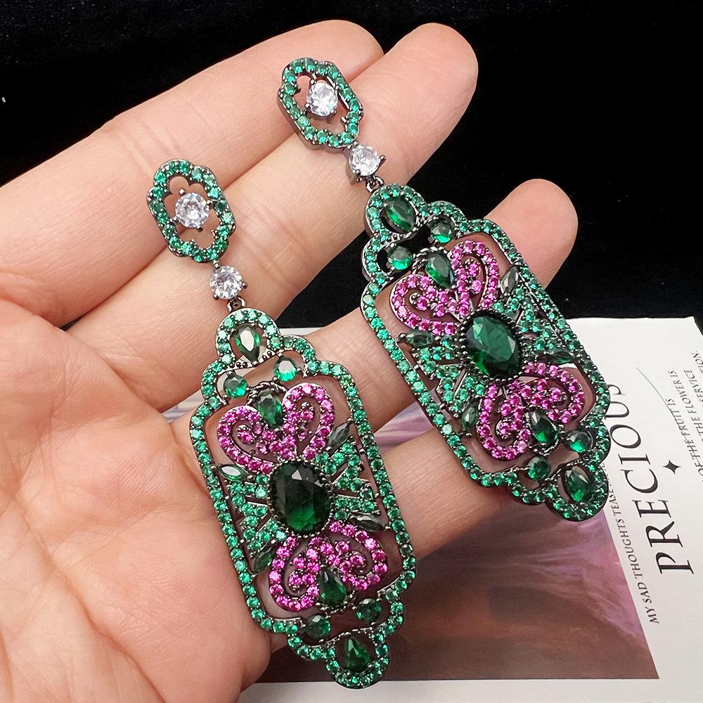 Exquisite S925 Rhodium-Plated Emerald Zircon Court Style Fashion Earrings