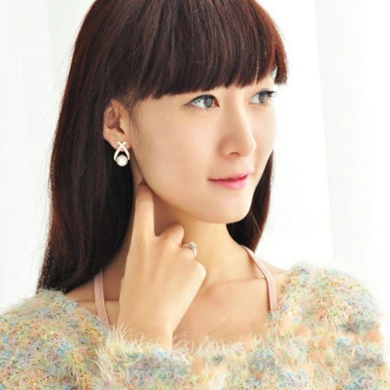 Elegant Women Fashion Ear Stud Earrings Simple Temperament Crystal Pearl Ear Nail Earrings