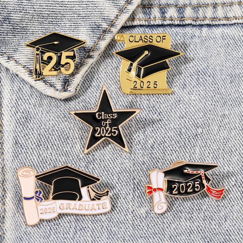 Graduation Cap Brooch Metal Enamel Pin Student Souvenir Gift Accessory Badge New Season Decoration