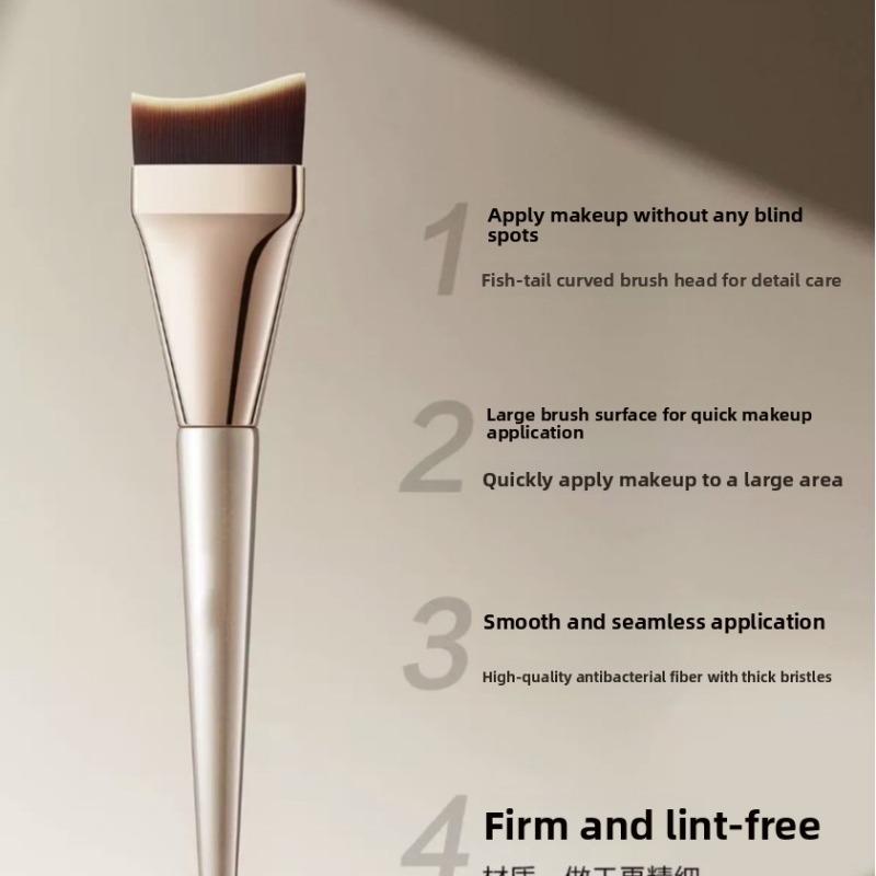 Fishtail Foundation Brush, Thin and Fine, No Powder, Flat Head, Angled Crescent Mask Brush, Foundation Liquid Makeup Brush