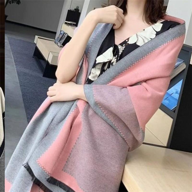 Womens Black White Striped Shawl Scarf Korean Style Wrap Warm Winter Accessory Lightweight Fashionable Outerwear