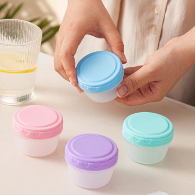 6 Stück Soßenbecher 60ml Auslaufsicher Salatdressingbehälter Wiederverwendbarer Gewürzspender für Picknicks Reisen Küchenbedarf