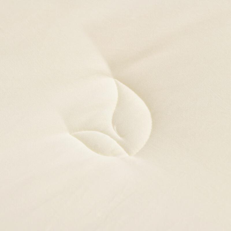 Mercury Pastoral Whisper Antibacterial All-Season Quilt