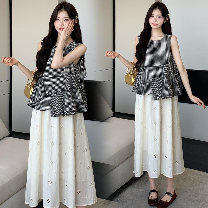 2026 Summer Plaid Sleeveless Maternity Top & Apricot Hollow-Out Skirt Set L