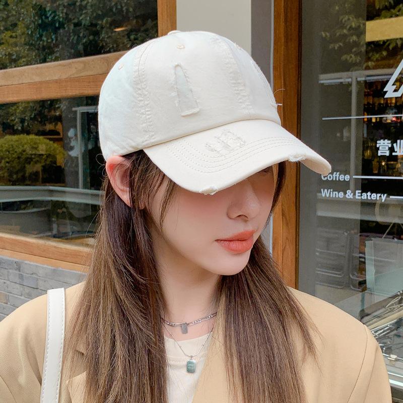 

Весенне-осенний тренд Рваная бейсболка Женская парная Модная кепка с козырьком Повседневная для шопинга Шляпа для большой головы Тренд Average size