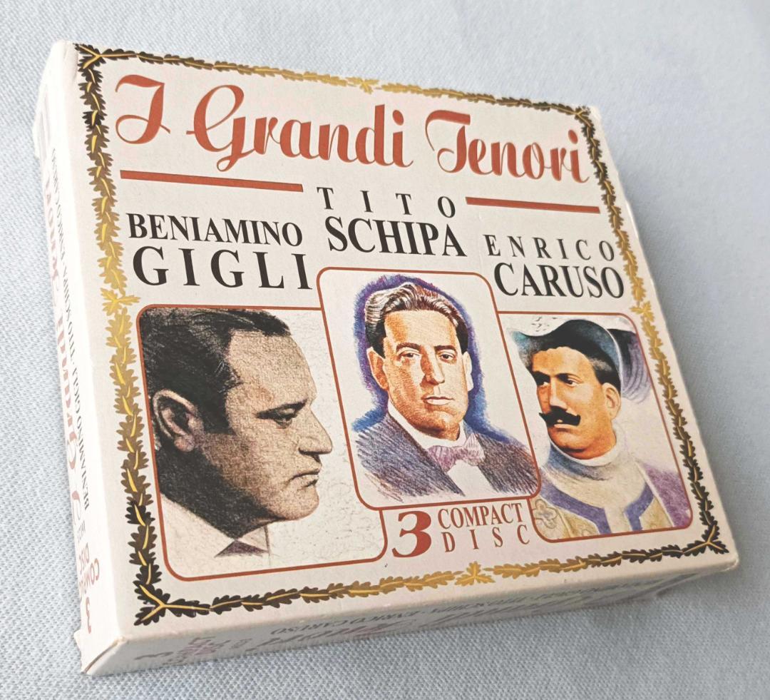 

[ИСПОЛЬЗОВАН] Великие тенора: Карузо, Джильи, Скипа, редкое издание.