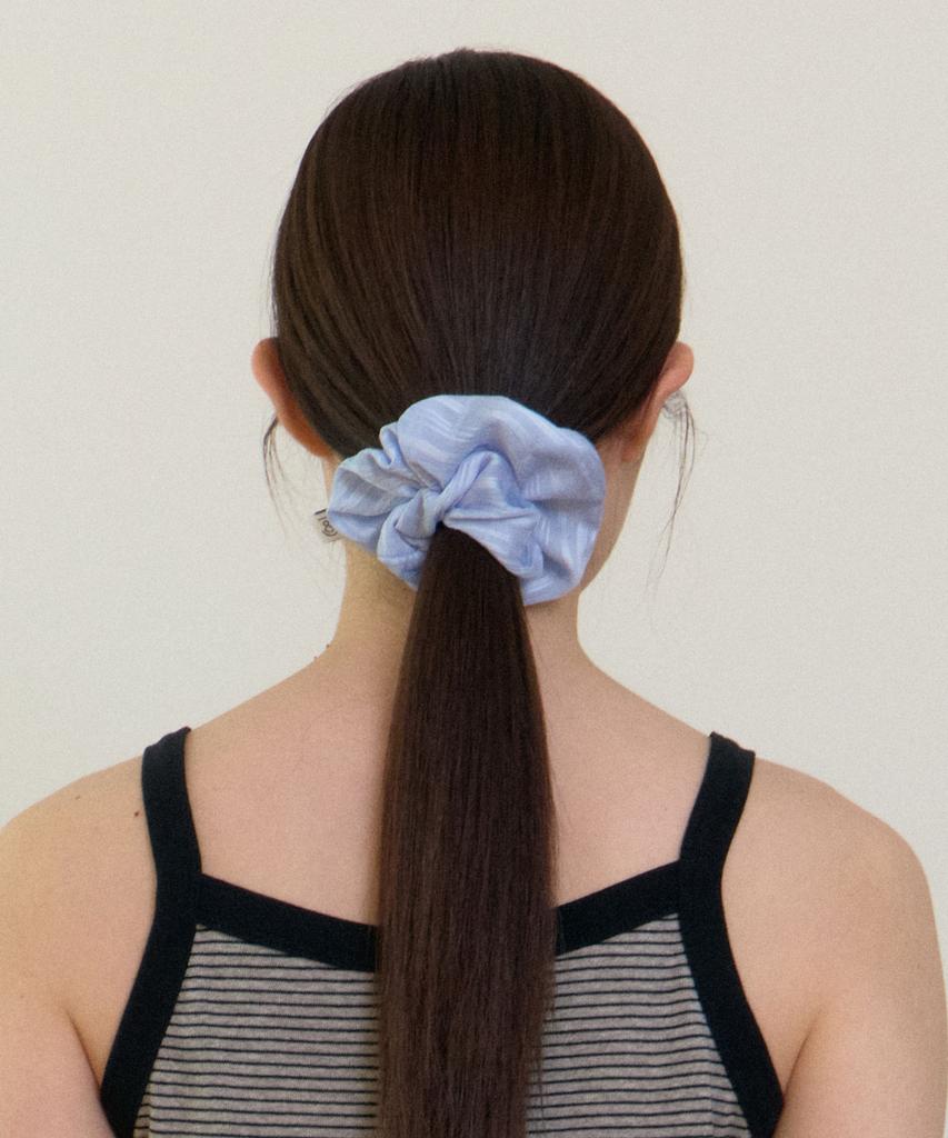 38Comeoncommon Check Sheer Scrunchie (Sky Blue)