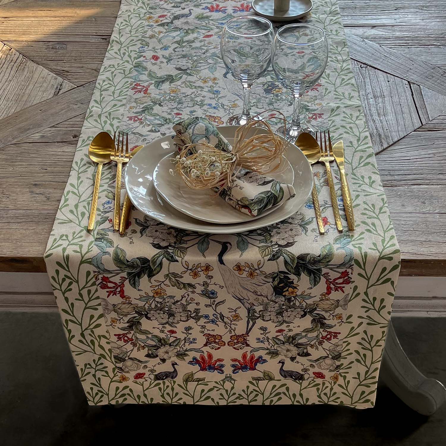 

Кремовые кроссовки Sertex Home с цветочным узором