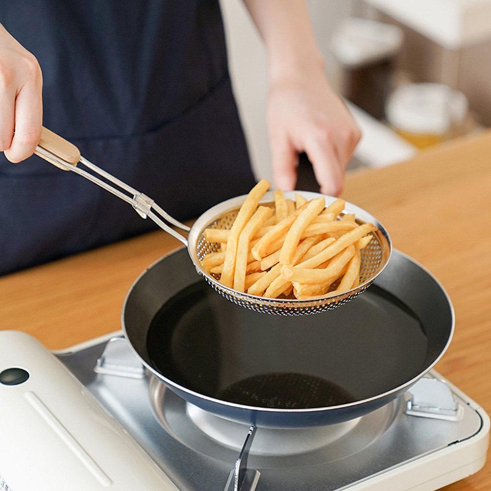 

1Pcs Stainless Steel Strainer Skimmer Long Handle Oil Filter Spoon Kitchen Gadget Food Grade Colander for Frying Noodles 36.5X14CM