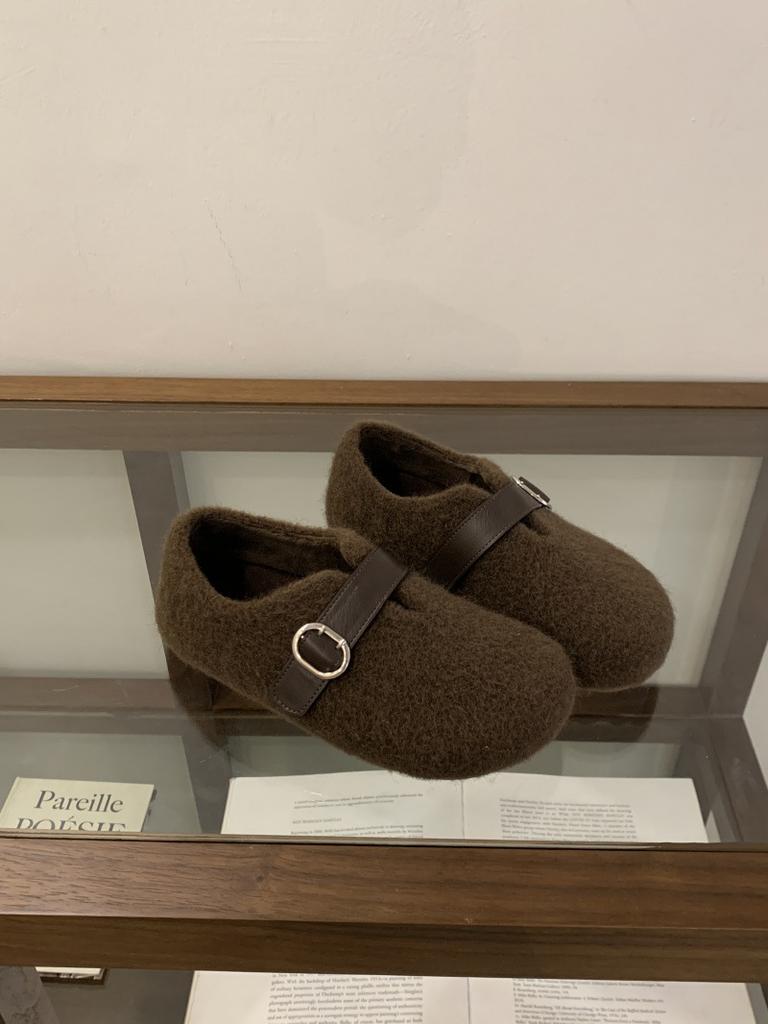 Internet celebrity Mao Mao shoes women's ladyshoes 2025 autumn and winter new thick-soled piled one-pedal bean shoes pregnant women warm cotton shoes