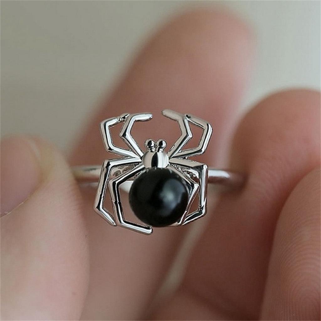 Gothic Spider Rings For Women Men Charm Punk Aesthetic Couple Halloween Jewelry Retro Cool Black Spider Webs Animal Finger Ring
