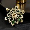 Design Sense Elegant Personality Exquisite Snowflake Shape Chic Brooch Coat Accessories Anti-Light