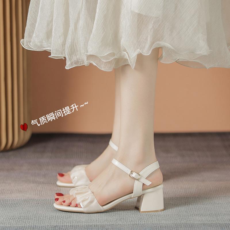 

High-heeled sandals women s summer 2025 new thick heel versatile one-word buckle belt Internet celebrity fashion temperament high heels women 35