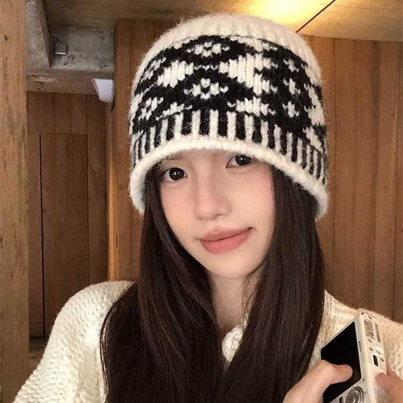 Knitted Fisherman Hat for Women's Retro Woolen Hat Big Head Circumference Showing Face Small Warm Ear Protection Hat