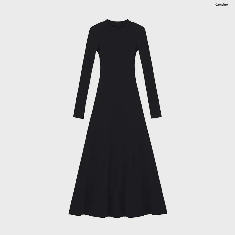 Hepburn-Style Black Long-Sleeve Slim Fit Dress for Autumn/Winter