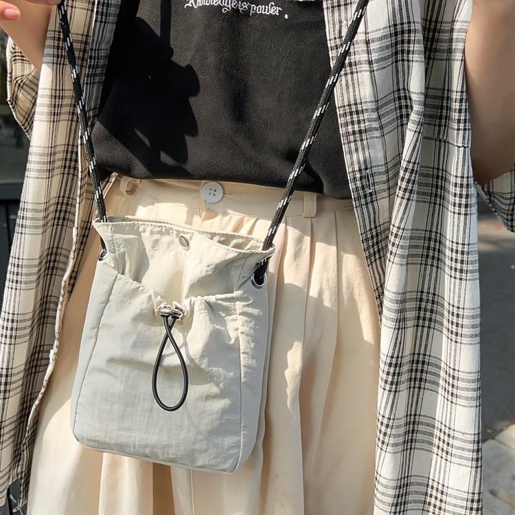 Niche Drawstring Crossbody Shoulder Kettle Bag Mobile Phone Bag Waterproof Yoga Bag Running Sports Outdoor Portable Bag