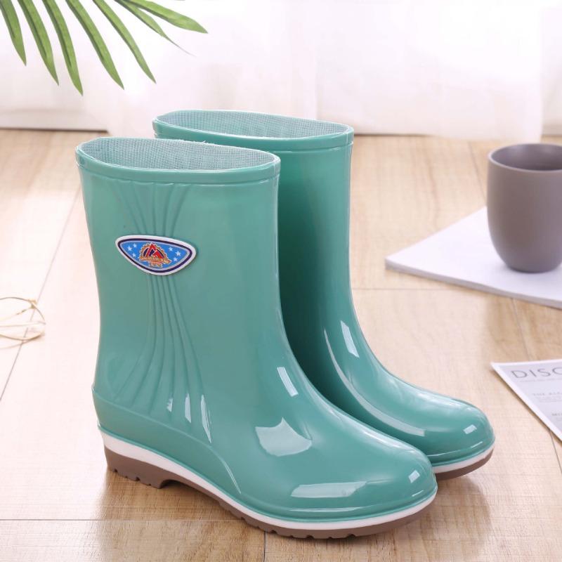 Short Women's Rain Shoes Water Shoes Women's Rain Boots Fashion Waterproof Shoes Kitchen Non-slip Rubber Shoes Work Overshoes Summer