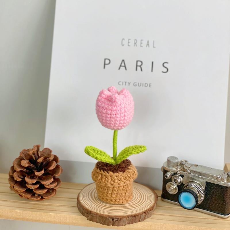 Tulips Crochet Flowers with Potted Cute Knitted Flower Tulips Artificial Palnt Easter Decoration 2025 Office Table Car Decor