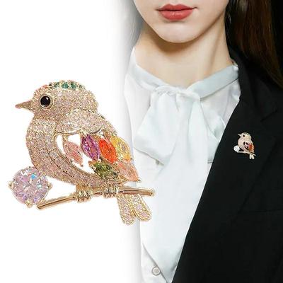 Mode Shiny Zarte Tier Abzeichen Broschen Pins Frauen Exquisite Voller Kristall Elster Vogel Pin Schmuck