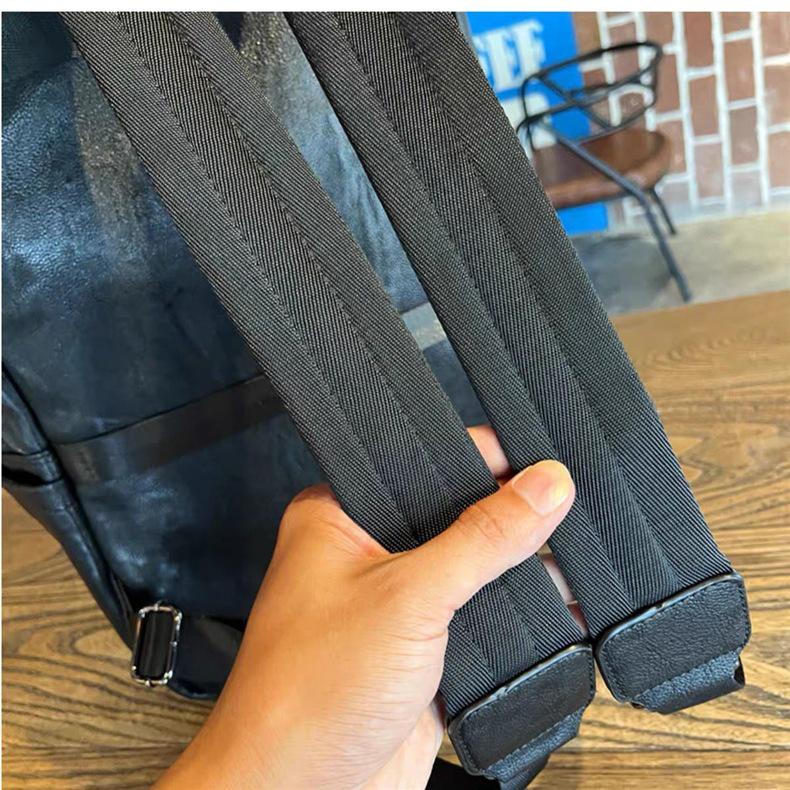 Men's Large Capacity Woven Backpack: 15-Inch Business Laptop Bag for Travel and Commute