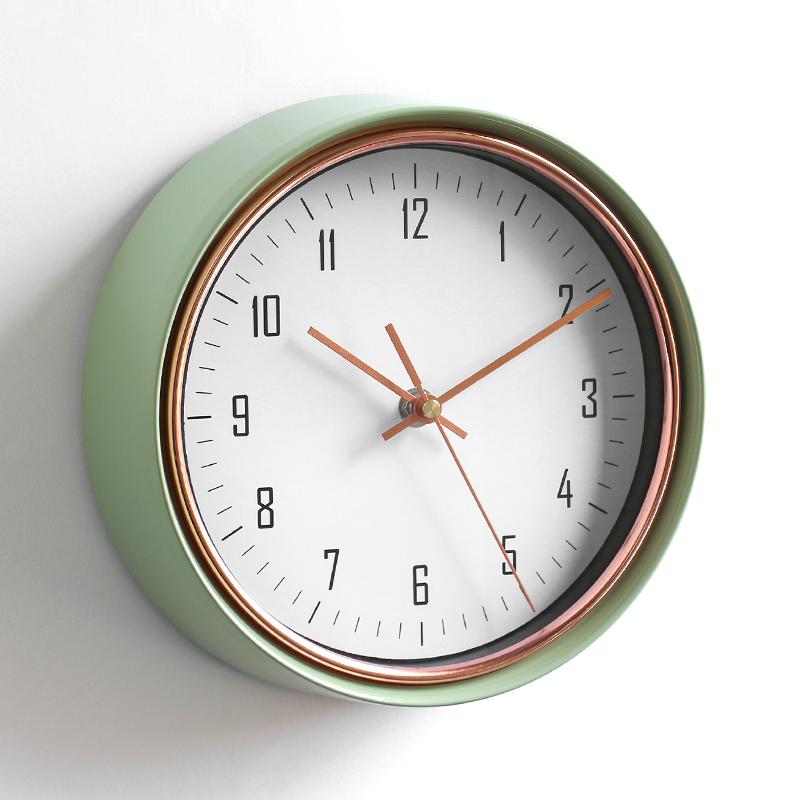 

Creative Luxury Silent Wall Clock Metal Living Room Modern Wall Watches Home Decor Clock Mechanism House Decoration Gift Ideas 22.5CM