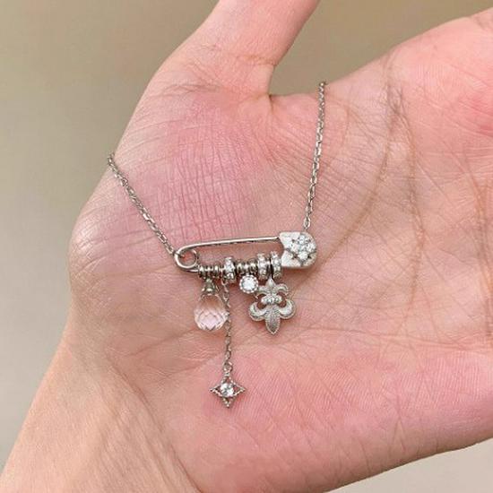 

Iris Flower Brooch Necklace: Sterling Silver, Citrine Pendant, Vintage Style, Women s Understated Luxury, High-End 2026 Bestseller.