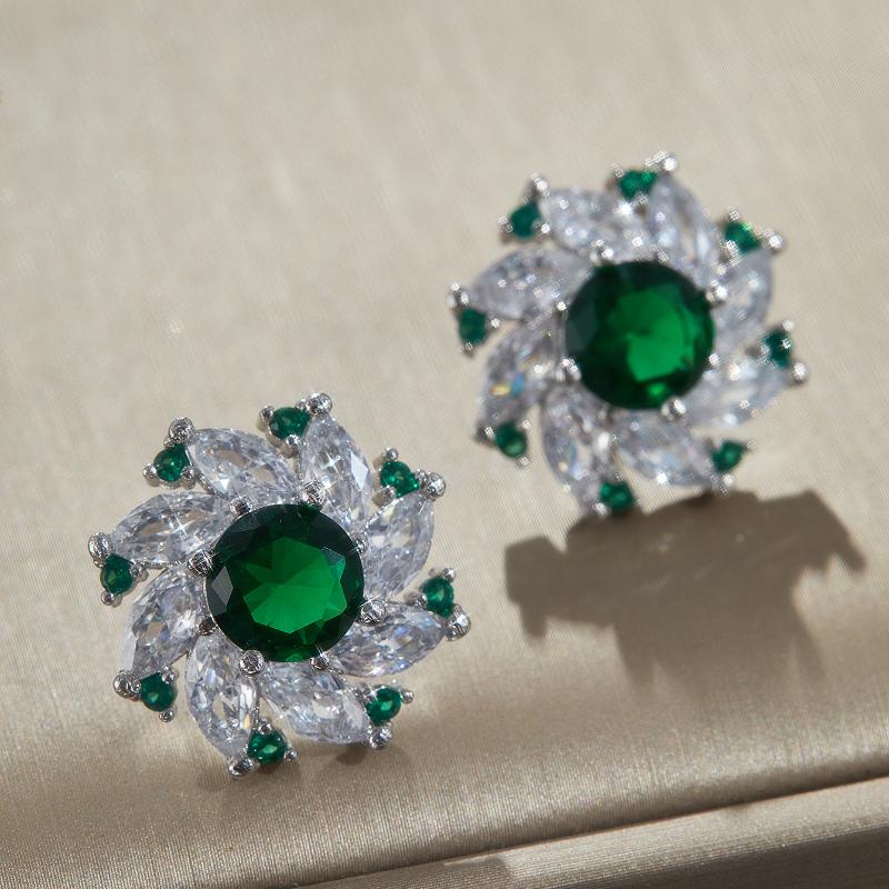 Luxury Stylish Green White Cubic Zirconia Flower Stud Earrings for Women Vintage Exquisite Engagement Wedding Zircon Gift