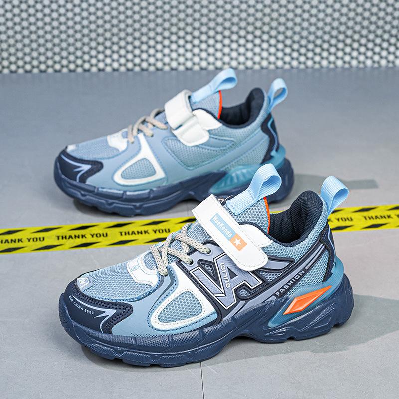 

Детская повседневная новая 2025 одноклассники кроссовки мягкая подошва мальчики дышащие мальчики спортивная обувь легкая сетчатая обувь 40 джинсовый синий