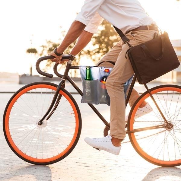 Refrigerated Bag for Bicycle with Clip and Bottle Holder Handle