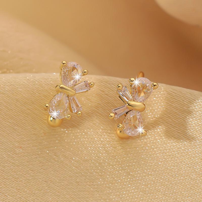 Kupfer Zirkonia Schleifen Ohrstecker: Modischer Ohrschmuck im koreanischen Stil