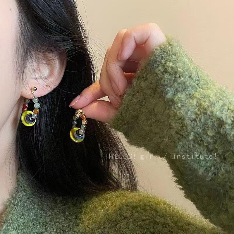 Sweet and cool girl~ Light luxury high-end butterfly earrings New year's trendy cold wind sweet stud earrings and ear jewelry