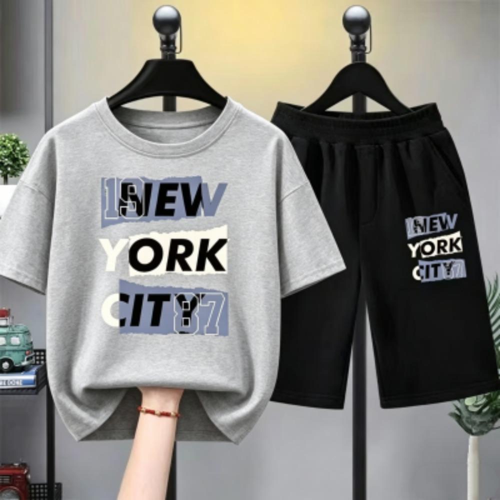 Personalized Cartoon Letter Printed Men's T-shirt and Shorts 2 Piece Set Summer Casual Outfit for Men's and Women's T-shirt Set