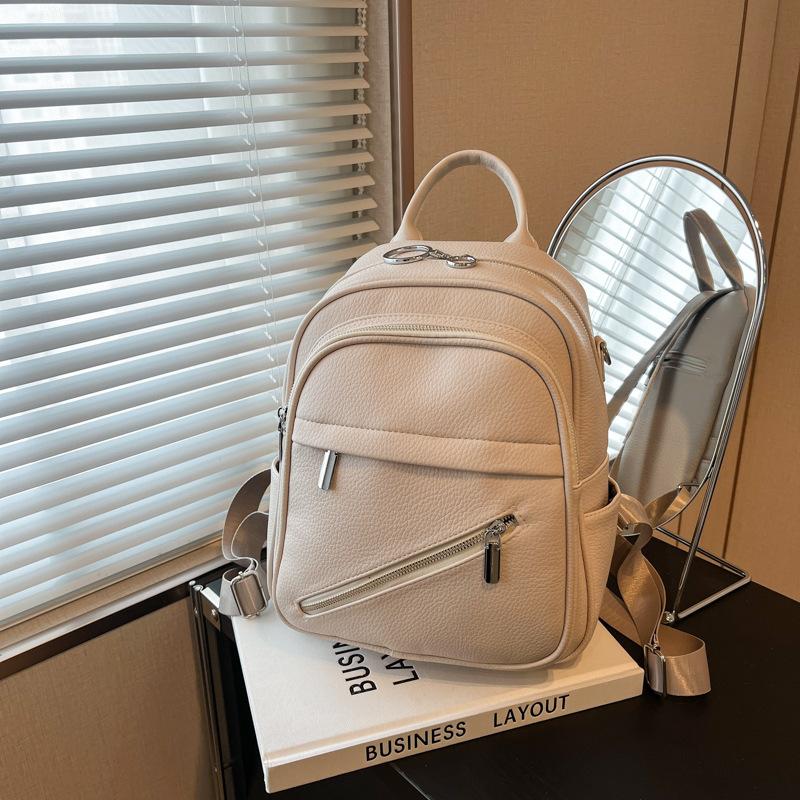 Large capacity backpack women's leisure new fashion portable student bag high-end simple backpack