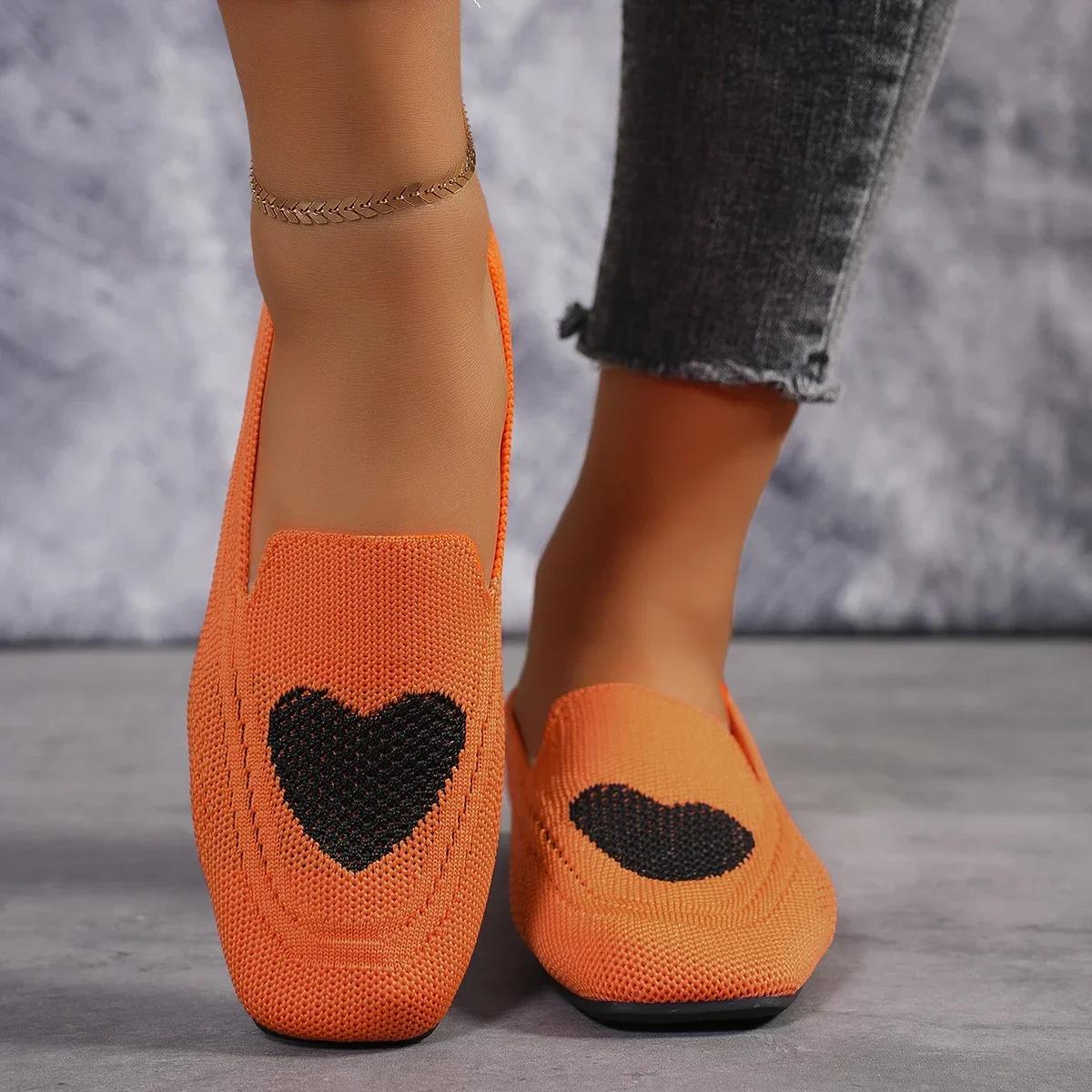 

2024 Женская обувь на плоской подошве Весна Новая мода В форме сердца Фирменный дизайн Повседневная обувь Zapatillas Mujer Shallow Mouth Slip-On Mom Shoes 36-43 43 оранжевый