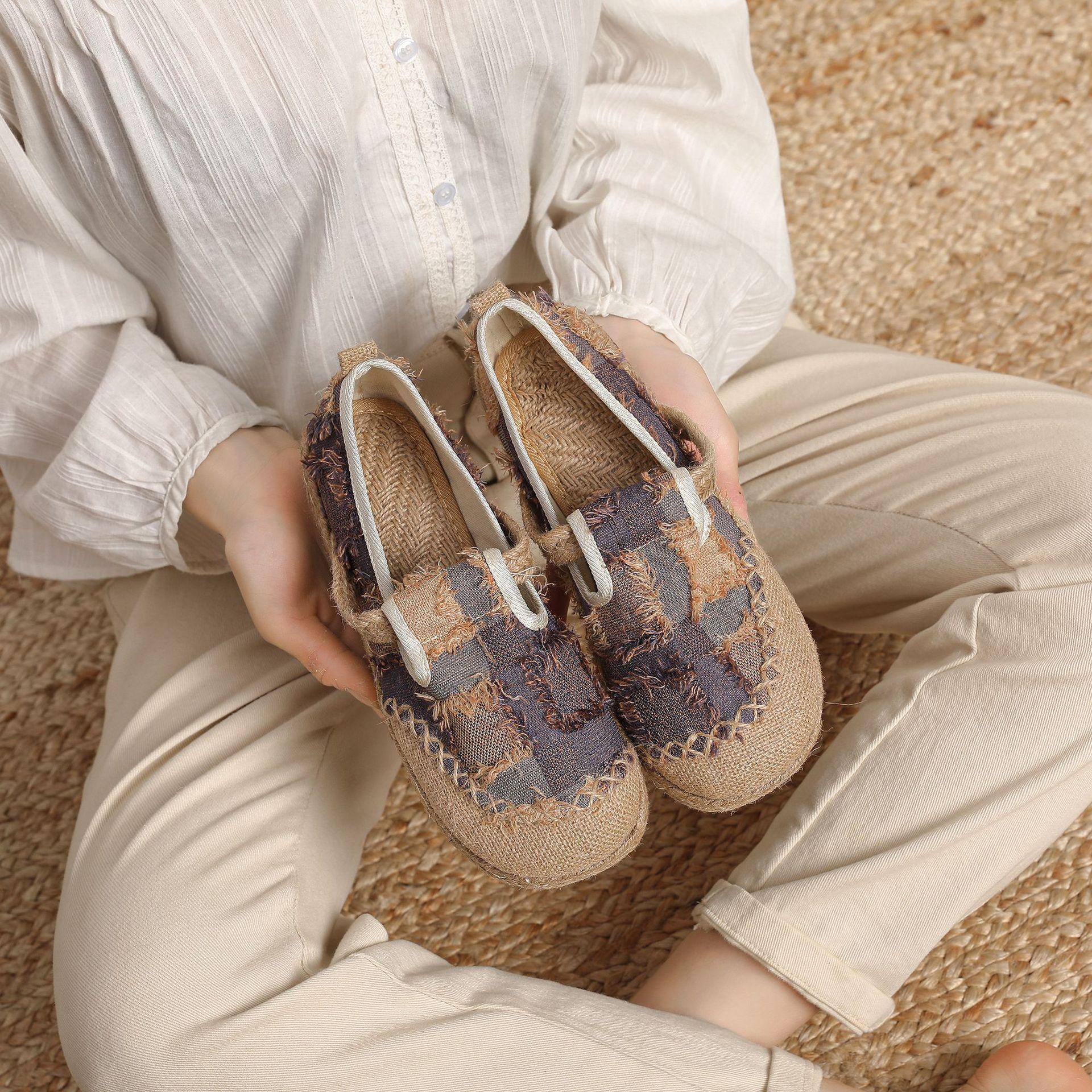 

Fashion Casual women s shoes shallow mouth breathable flat shoes new spring autumn styles fashionable cloth shoes for women 35 коричневый