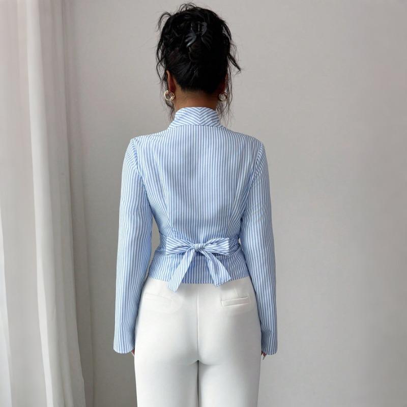 Camisa de rayas de manga larga con cintura fruncida irregular, decoración de lazo y lazo, camisa con cuello en V