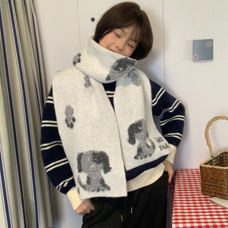 Women's Fluffy Knitted Puppy Scarf - Cozy Wool for Autumn & Winter