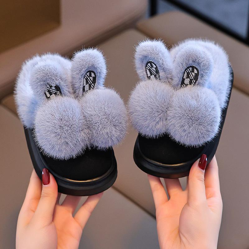 2024 Year of the Horse Girls' Heeled & Cotton Winter Shoes: Non-slip Plush Indoor Warmth for Kids.