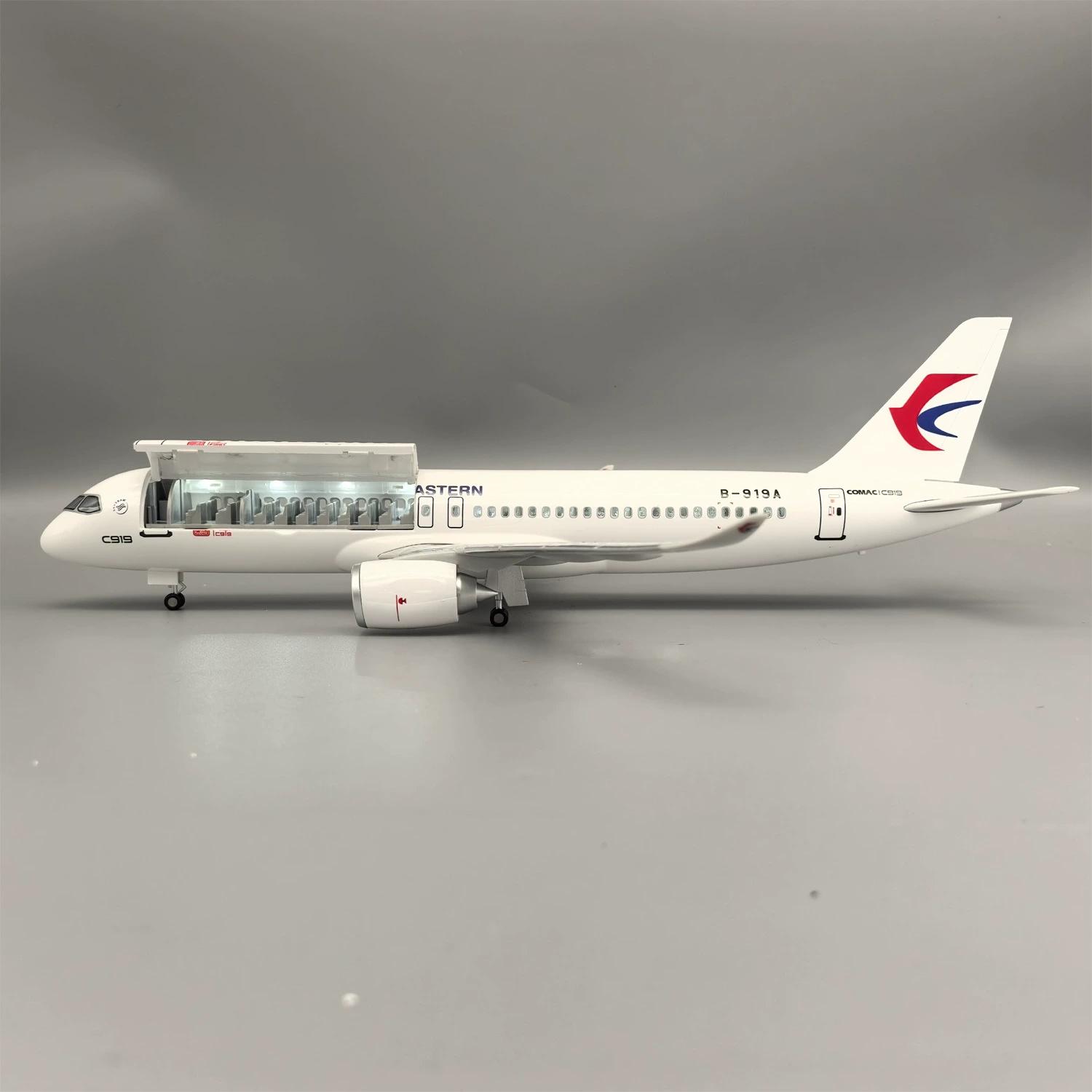 

Масштаб самолета 47 см 1/82 Модель China Eastern Airlines C919 Авиалинии Смола Модель самолета Самолет Коллекционный подарок Авиационная декорация NO LED