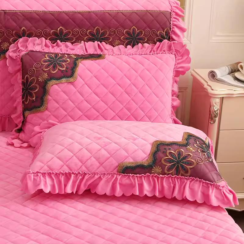 Thick Milk Velvet and Cotton Pillowcase Set Paired with Thick Velvet and Quick Heating Cotton Pillowcase for Warmth
