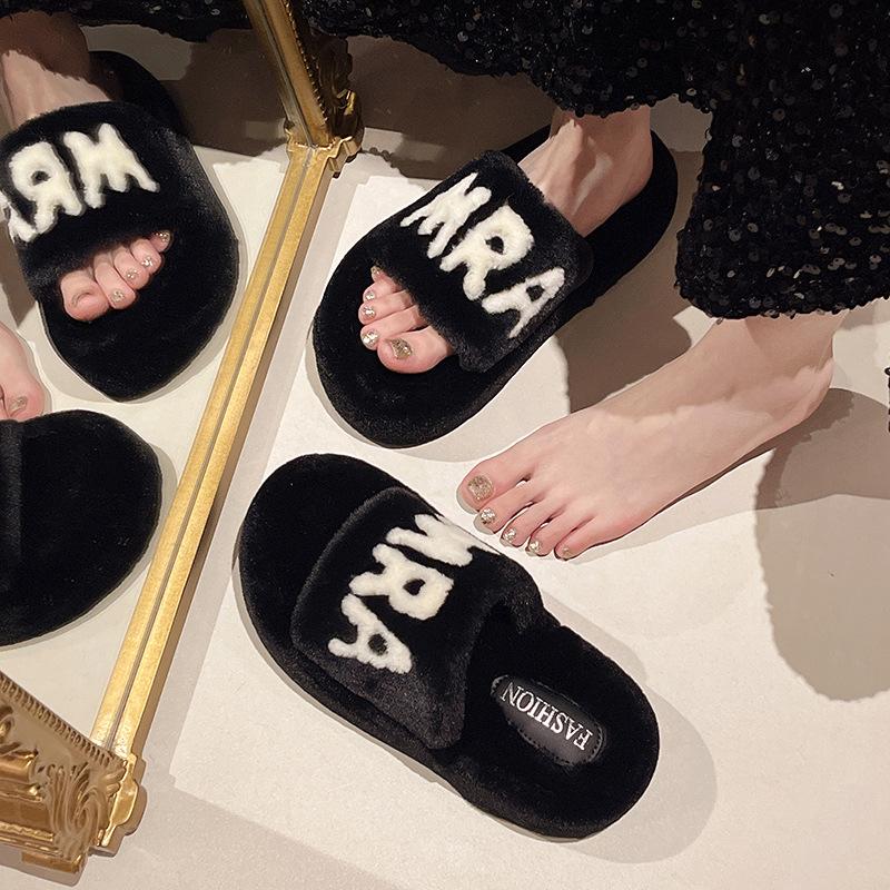 Popular Internet Celebrity Fluffy Slippers Women's Autumn and Winter Velvet Outer Wear Letters Foreign Style 2025 New Xiaoxiangfeng Warm Cotton Mop