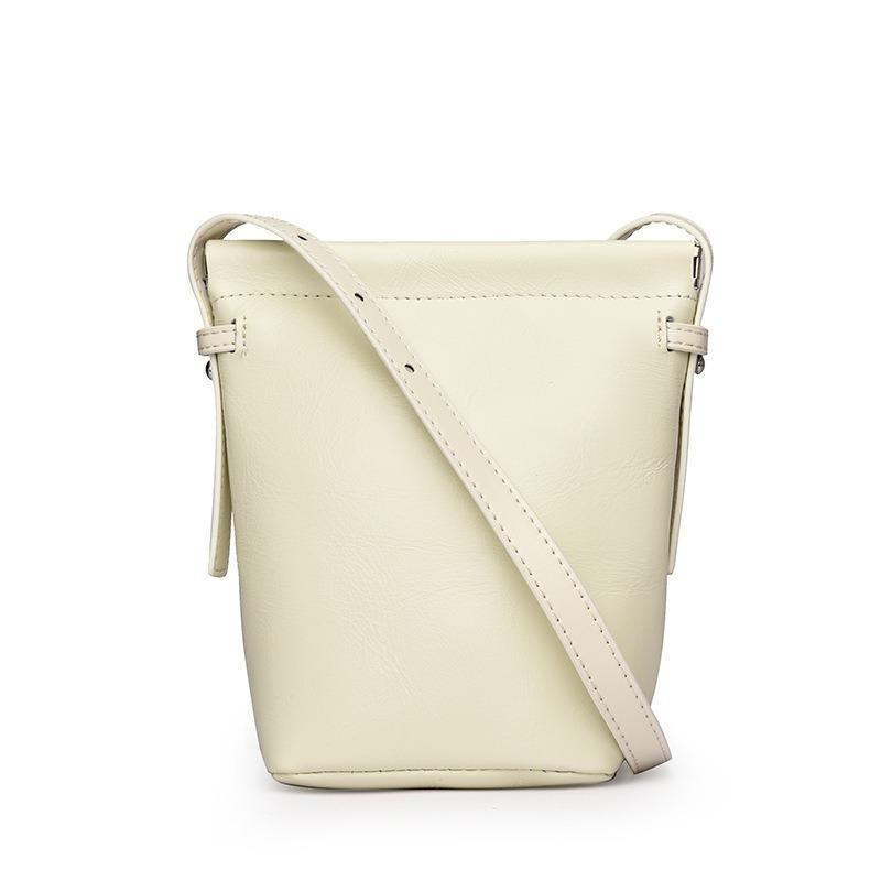 Portable commuter mobile phone bucket bag women's new simple shoulder bag fashionable multi-color versatile crossbody bag