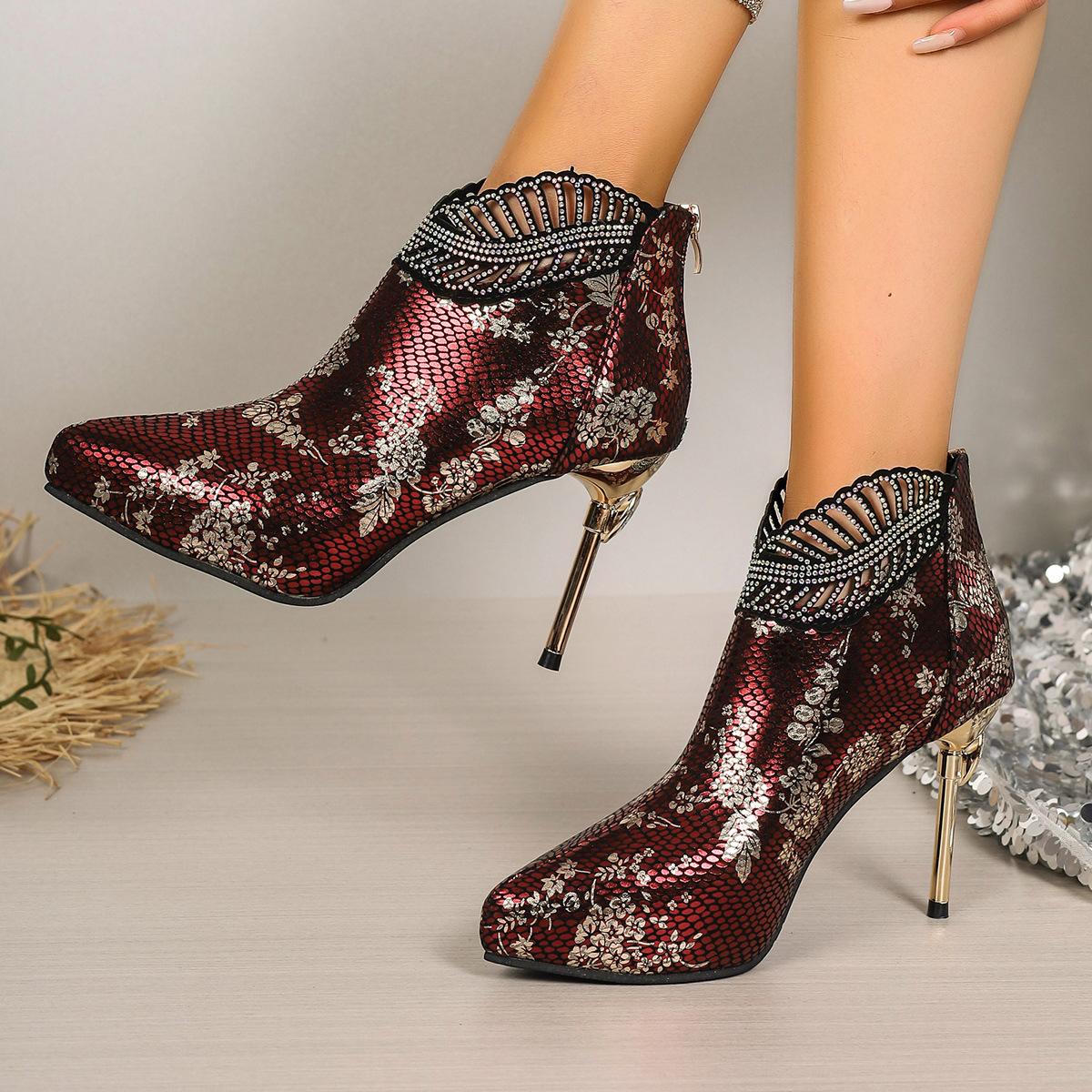 

Летние женские сапоги большого размера 2024 года, короткие сапоги Guochao с острым носком и шпилькой 35 бордовый