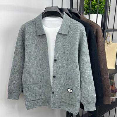 Cárdigan de punto de moda para hombre Primavera Otoño Exquisito Suéter Jacquard Chal Diseño de bolsillo Marca Abrigo Casual