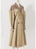Trench de damă, lungime mijlocie, în două tonuri, mozaic, cu guler de costum - rochie de haină până la genunchi în stil de toamnă